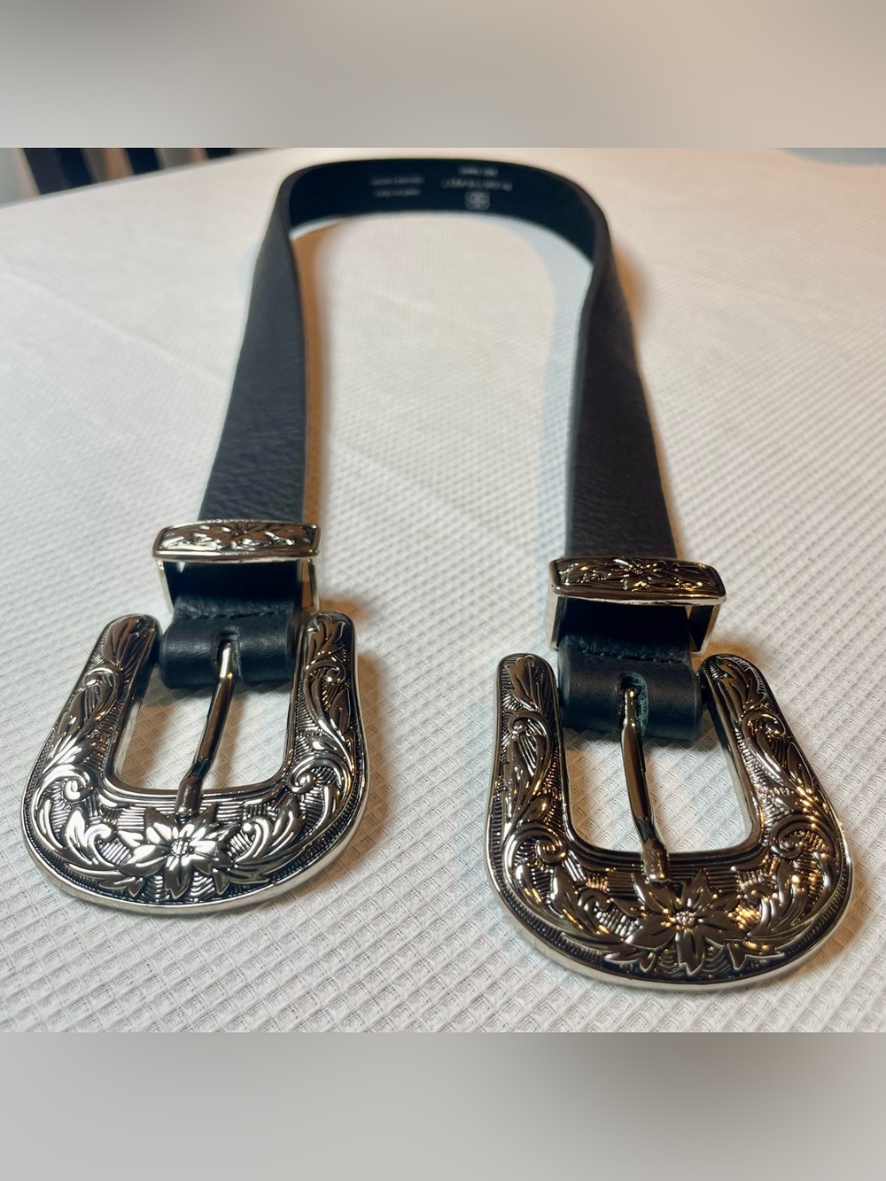 "NWOT B-Low The Belt Western Belt - Missing Center Closure Piece size S